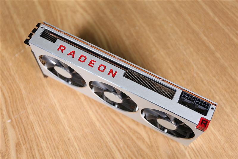 1TB/s恐怖带宽！全球首款7nm游戏显卡Radeon VII首发评测