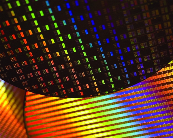 7nm暂时领先 AMD：Intel处理器工艺终将追上我们