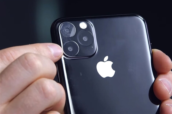 iPhone 11发布前终极爆料！终于标配18W充电器