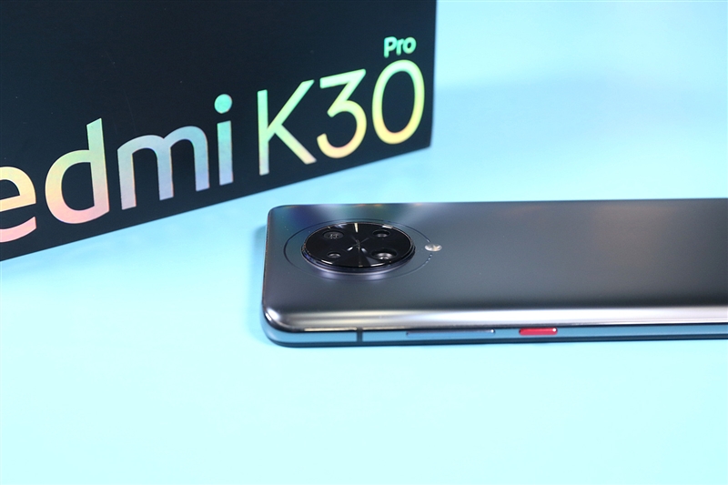 脚踩865旗舰价格底线 Redmi K30 Pro变焦版首发评测：这次下血本了