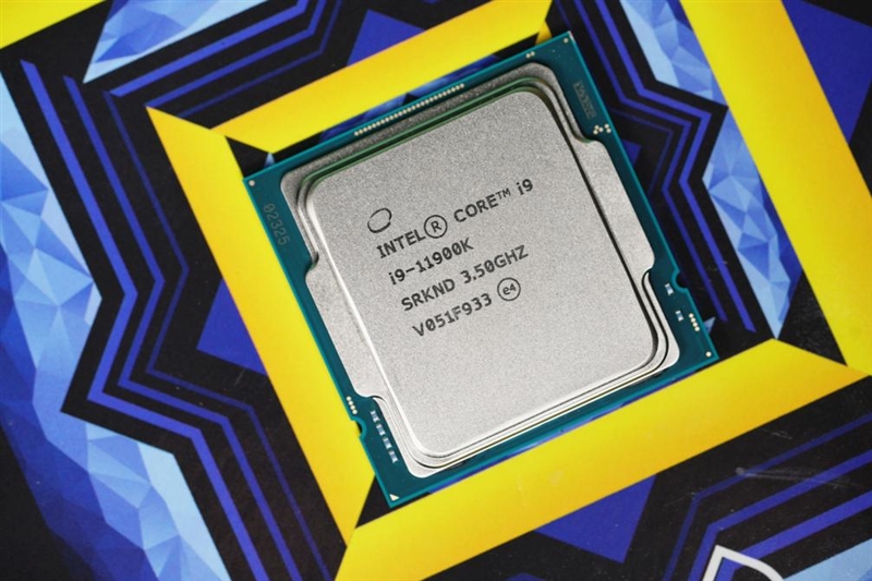 顶级八核的较量！锐龙7 5800X VS. i9-11900K：近3000元差距谁更值得购买