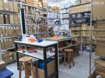 点击查看大图 北京欣亿扬微科技有限公司实景