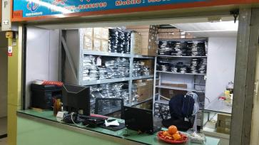 点击查看大图 深圳市福田区新亚洲电子市场二期英特诚电子商行实景