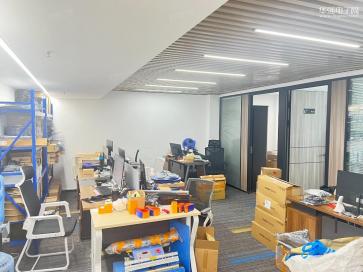 点击查看大图 深圳市达信恒业电子有限公司实景