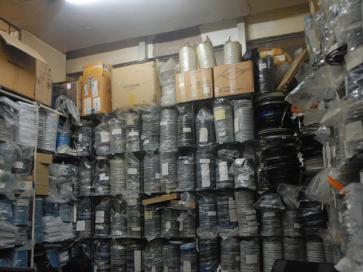 点击查看大图 深圳市新亚洲电子市场集丰电子商行实景