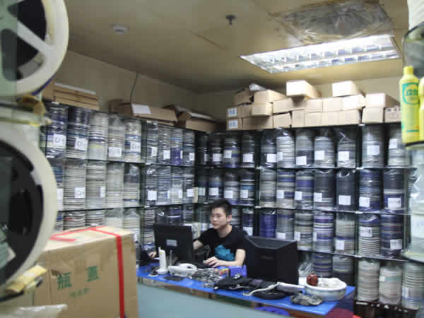 深圳市福田区辉业洪达电子经营部展示图3