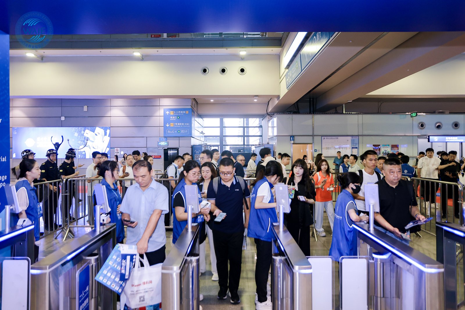 WAIE全数会智能工业展及大会今日盛大开幕，人气爆满！首日高光回顾+明日重磅剧透，速览精彩！