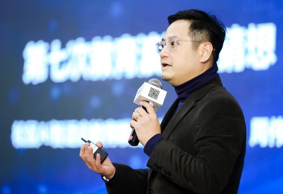 有规律可循的应试教育归AI 拥有情感密度的教育应该交给传统的老师