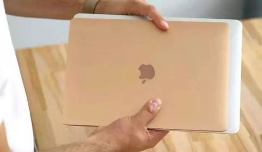 最新款的Macbook Air在旧款的基础上进行了以下升级