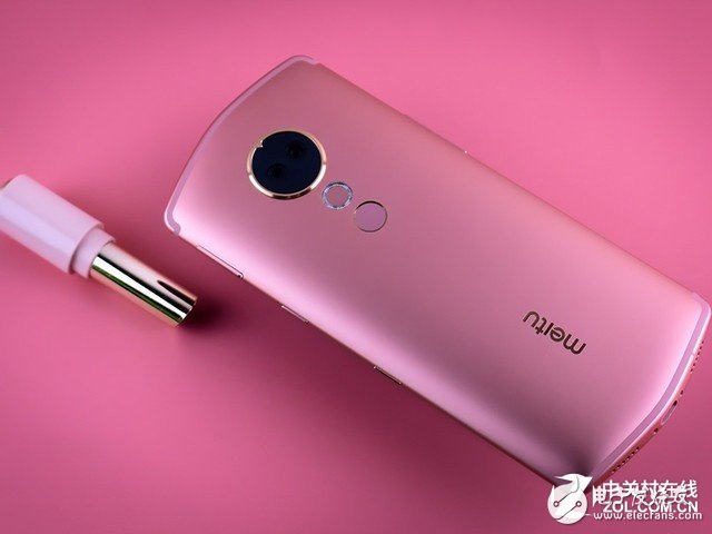 美图T9智能手机称之为新时代的自拍神器