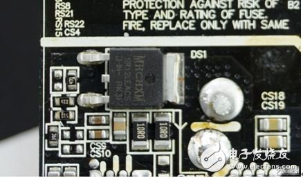 小米4口USB充电器完全可以替代原装充电器，售价69元