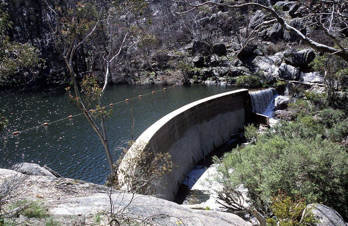 智能配网串补技术;解决配网电压质量问题的新兴手段