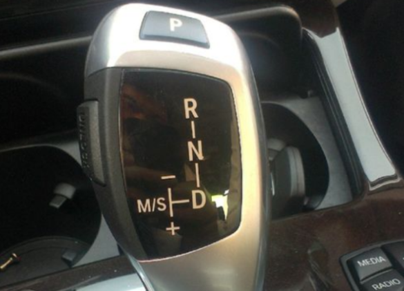 电子档指的是汽车的电子档杆