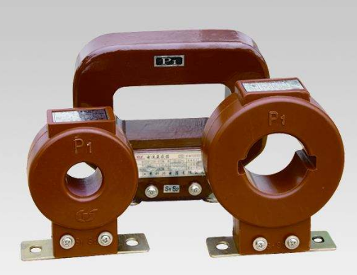 电流互感器是由闭合的铁心和绕组组成.