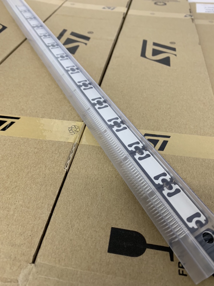 2020年tda7563b现货供应,厂商st/意法/封装zip27/批号1833 -深圳市驰