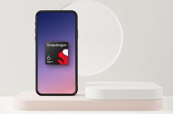 高通发布骁龙6 Gen1芯片/消息称英特尔计划Q4涨价/传长江存储成iPhone14供应商
