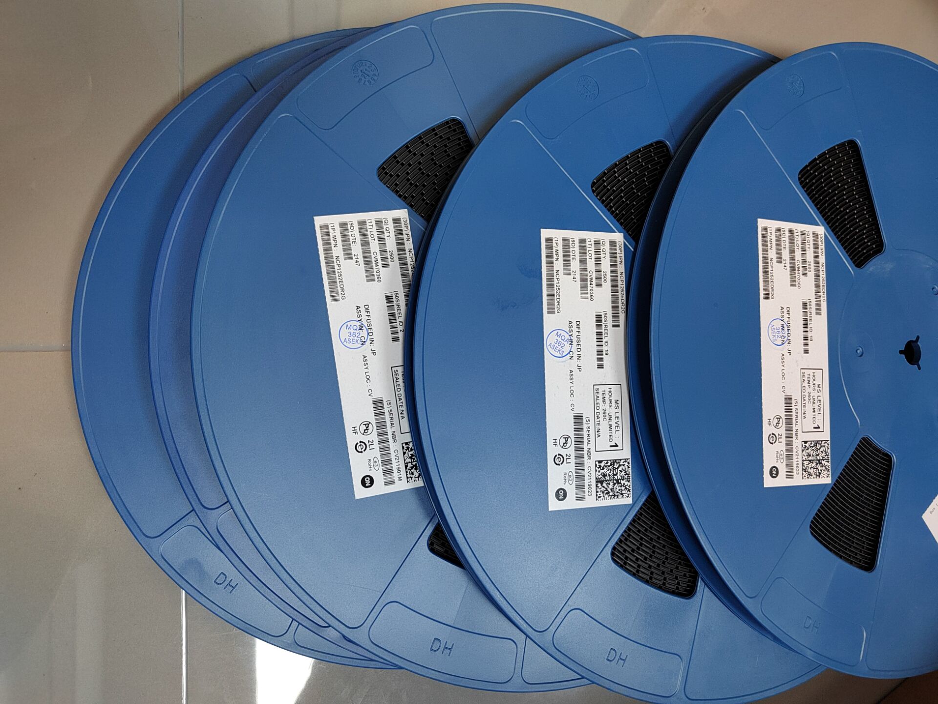 NCP1252EDR2G-2.jpg