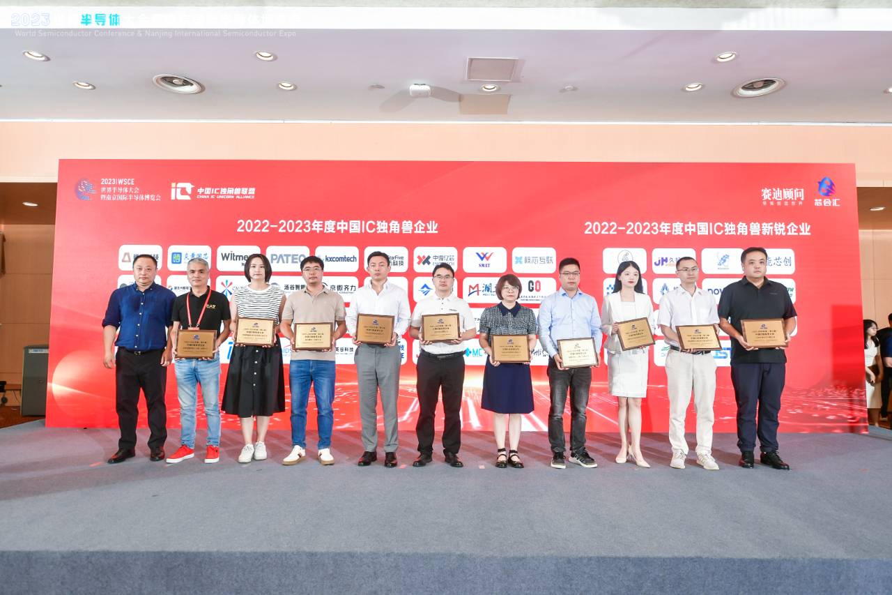 合照6-fa392606107e4574803bd9aac91379e2.jpg