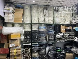 深圳市福田区新亚洲电子市场二期鸿域润电子商行实景