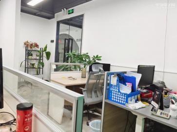 深圳市芯芯智火科技有限公司实景