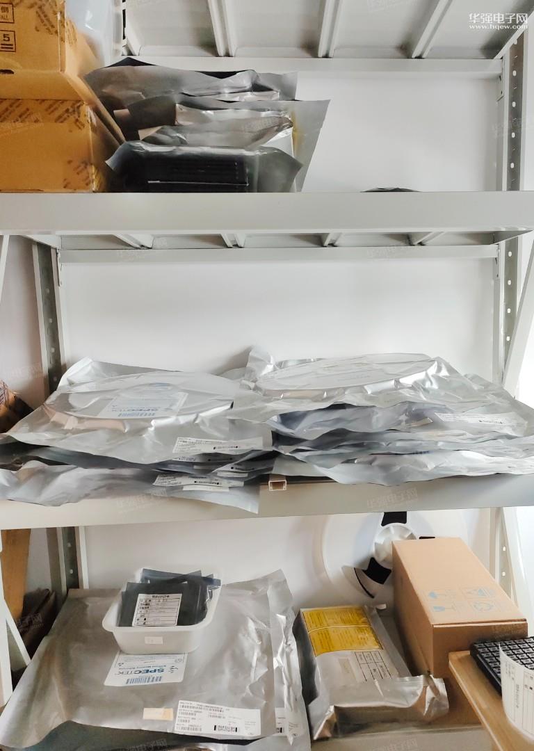 深圳市芯芯智火科技有限公司展示图3