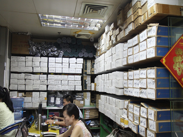 深圳市四海国半电子有限公司展示图2