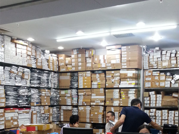 深圳市喜拓电子有限公司展示图3