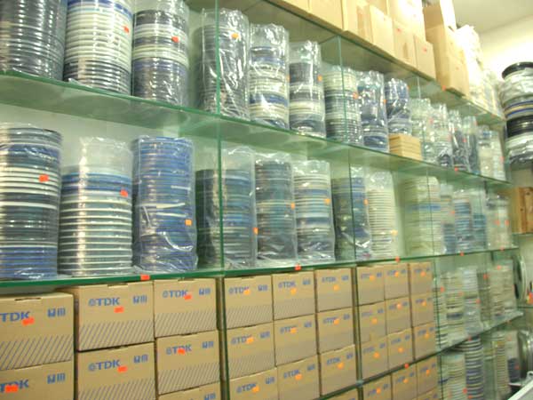 深圳市福田区新亚洲贝腾发电子商行展示图3