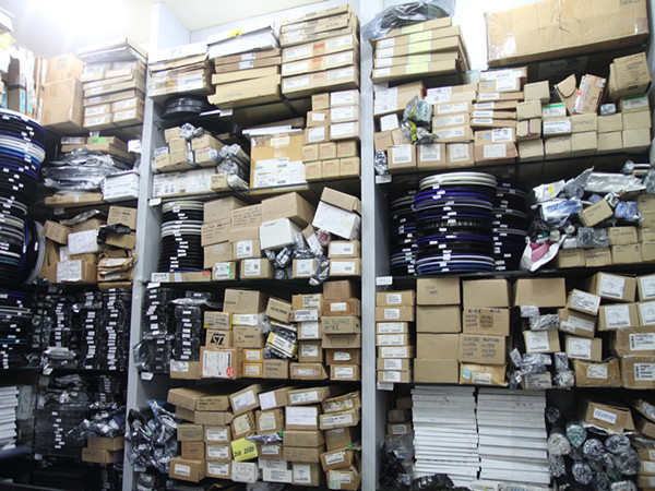 深圳市勇涛伟业电子有限公司展示图3