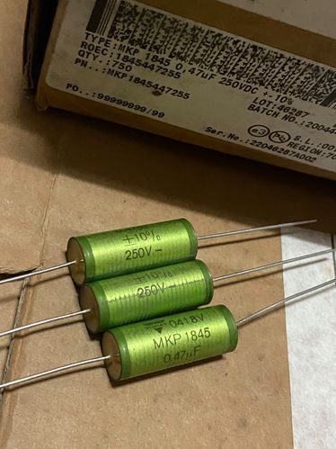 MKP1845447255 VISHAY MKP1845 0.47uF 250VDC +-10%.jpg